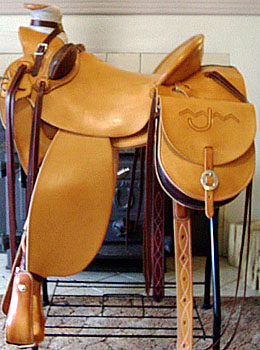 Light Oil Cowboy Wade Horse Saddle